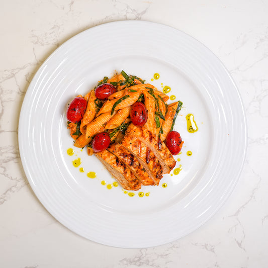 Garlic chicken breast pasta with roasted tomatoes and parmesan – high protein healthy ready meal UK delivery