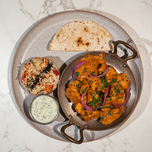 Tandoori chicken tikka with chapati, kachumber salad and mint raita – high protein Indian inspired meal prep by Bozu UK